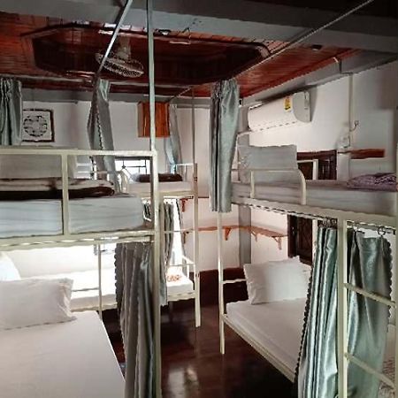 City Backpackers & Travel Luang Prabang Bagian luar foto