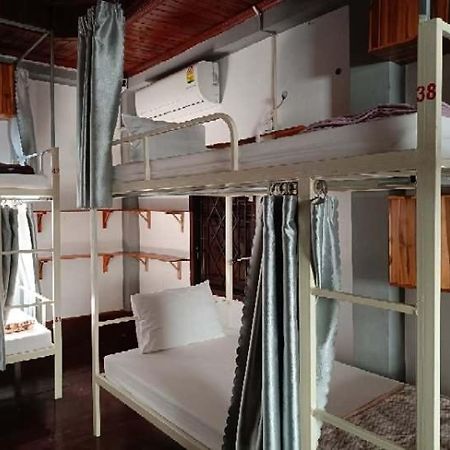 City Backpackers & Travel Luang Prabang Bagian luar foto